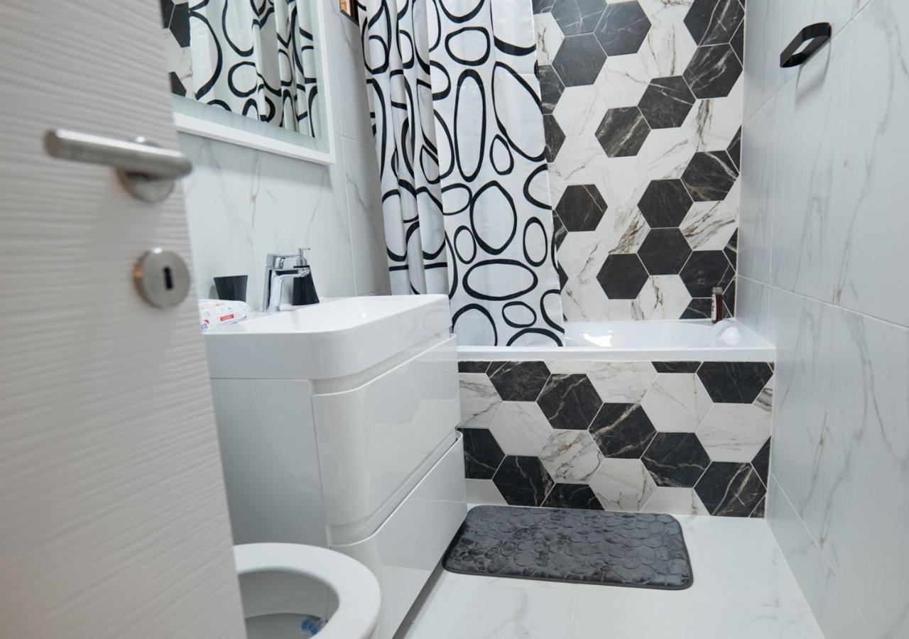 Garsoniera Lux Tineretului Appartement